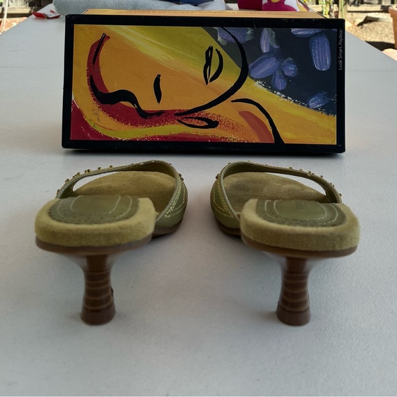 FIONI By Payless Green Embellished Women's Sandals - Picture 3 of 6